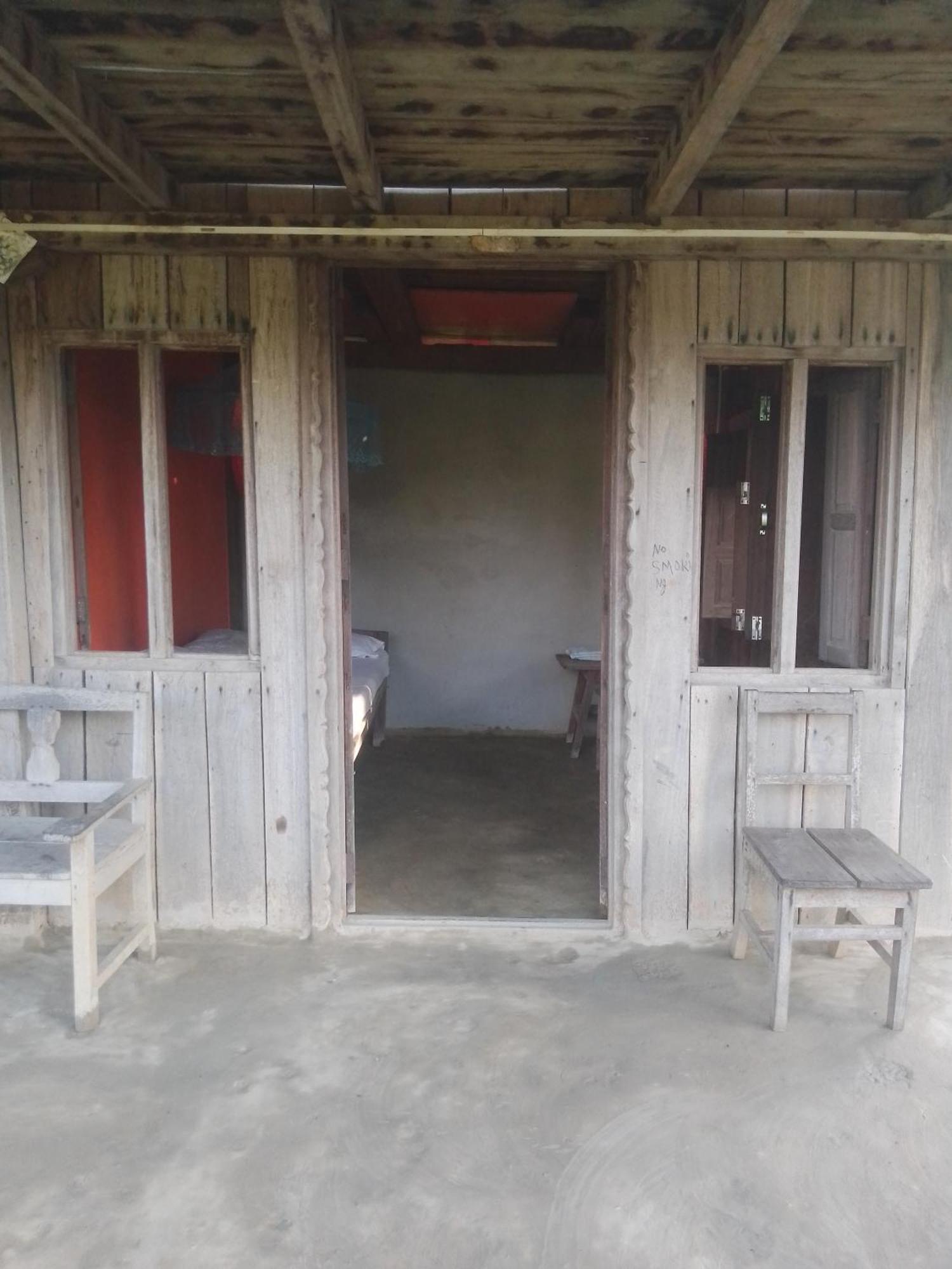 Shanta Ghar A Rustic Guesthouse Читван Экстерьер фото